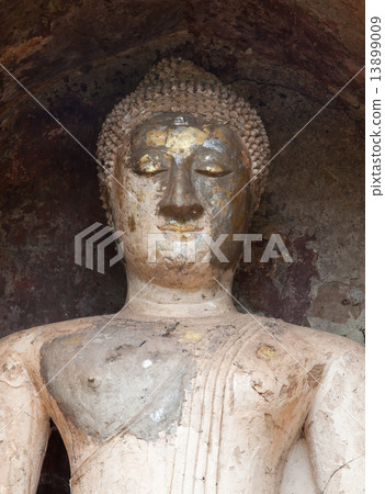 The old buddha statue in Sukhothai historical park, The old buddha statue in Sukhothai historical park, 13899009