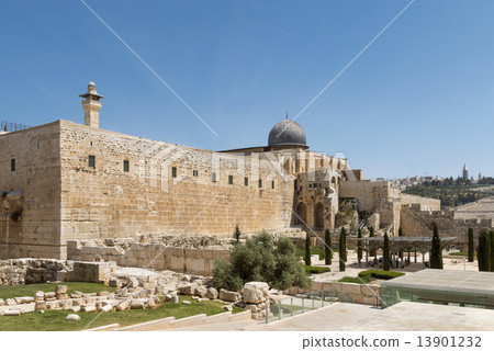 Al-Aksa Mosque - Jerusalen Al-Quds 13901232
