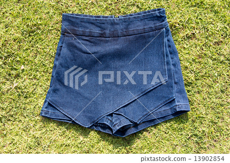 Blue jean shorts 13902854