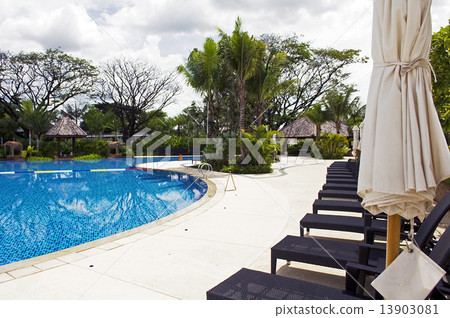 度假村泳池 13903081