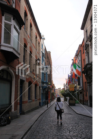 In town of Dublin, Ireland In town of Dublin, Ireland 13904371