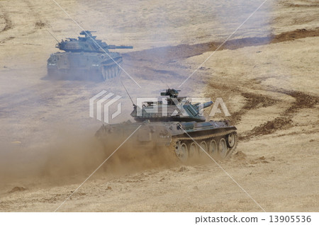 坦克 坦克 13905536