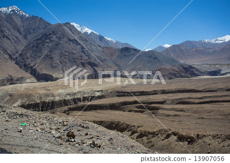 Himalayan landscape Himalayan landscape 13907056