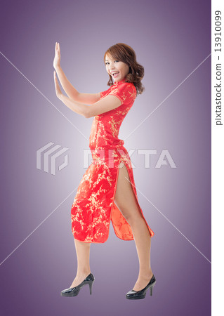 chinese woman at new year 13910099