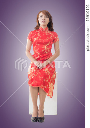 chinese woman at new year 13910101