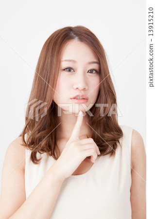 shoulder-length hair, coiffure, hairdo 13915210