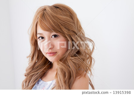 coiffure, hairdo, long-haired 13915398