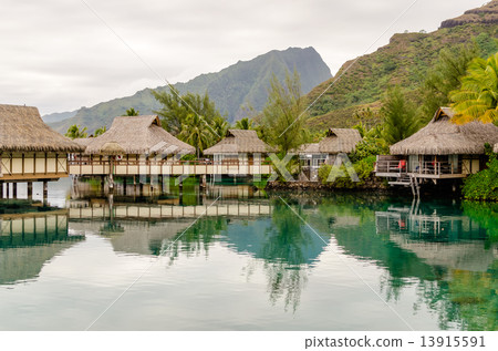 Overwater Bungalows, French Polynesia 13915591