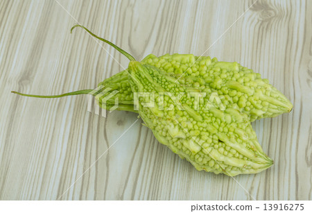 Momordica 13916275
