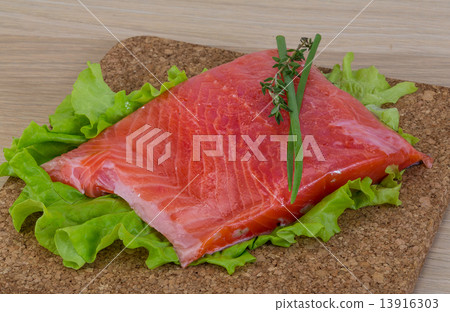 Salmon 13916303