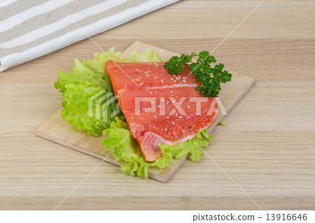Salmon 13916646