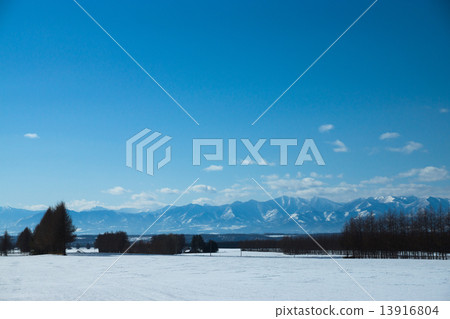 Hidaka Mountains 13916804