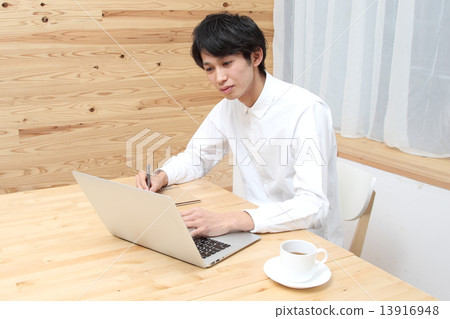 男性肖像』 13916948