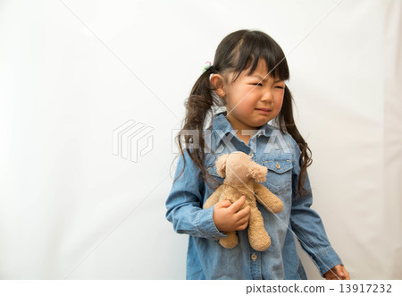 Crying girl 13917232