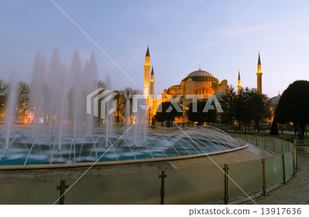 The Hagia Sophia Byzantine architecture and fountain in Istanbul The Hagia Sophia Byzantine architecture and fountain in Istanbul 13917636