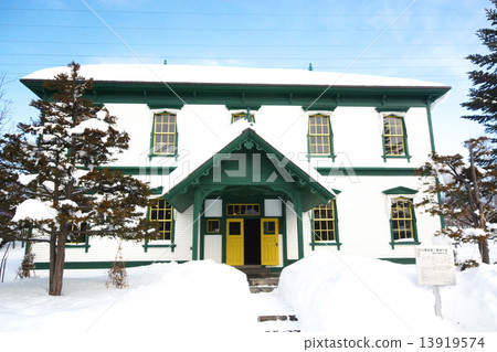 Village of Hokkaido cultivation 13919574