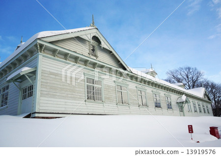 Village of Hokkaido cultivation 13919576