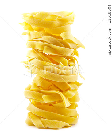 Dry pasta nests 13919904