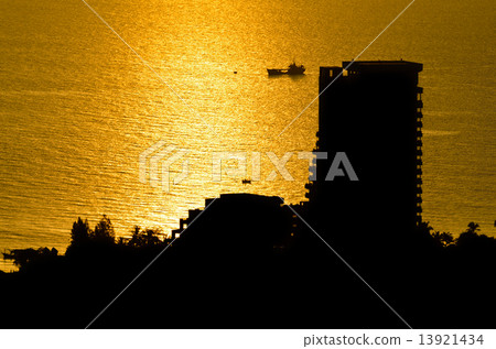 Silhouette view Hua Hin city at sunrise 13921434