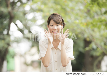 公園婦女 13922738
