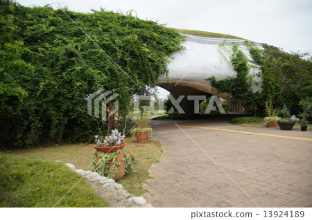 Island City 13924189