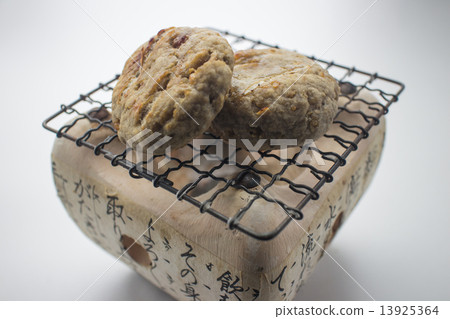 Handmade soba noodles Handmade soba noodles 13925364