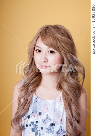 coiffure, hairdo, long-haired 13925880