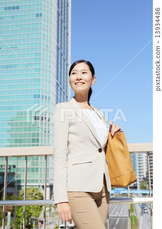 Business woman Business woman 13934486