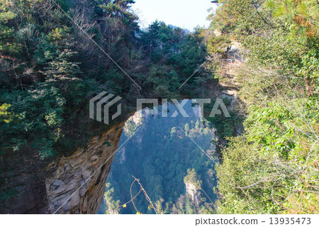 張家界天池第一大橋 13935473