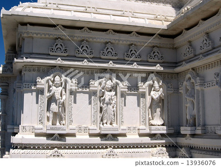 Toronto Mandir Exterior 2008 Toronto Mandir Exterior 2008 13936076