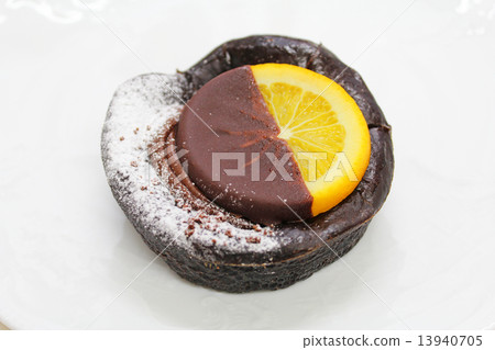 Chocolate cake  13940705