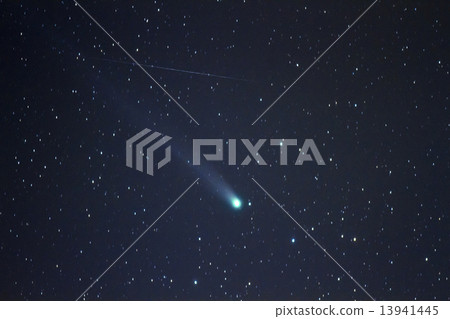 Comet shooting star and Lovejoy 13941445