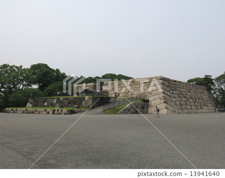 在皇宮東花園的江戶城天守大道 13941640