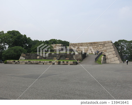 在皇宮東花園的江戶城天守大道 13941641