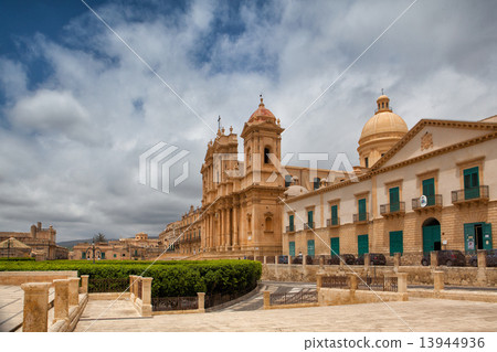 Cathedral in old town Noto, Sicily, Italy 13944936