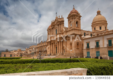 Cathedral in old town Noto, Sicily, Italy 13944938