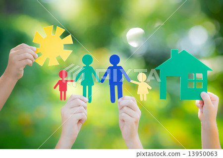 House and family in hand 13950063