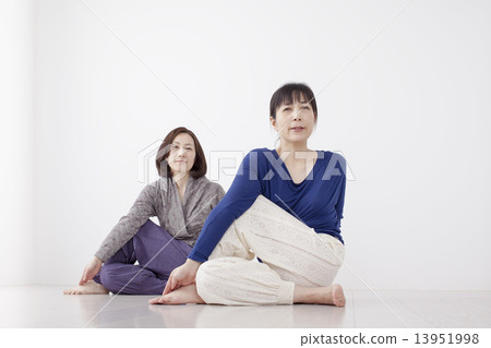 Middle Female Yoga Two People Middle Female Yoga Two People 13951998