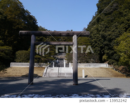 Tama Tōrung (Sadami Emperor) 13952242