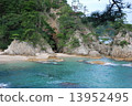 Sea	 13952495