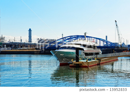 Pleasure boat · Lady Crystal and blue sky 13952833