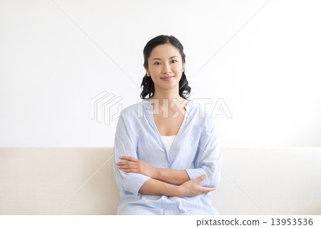Middle-aged women lifestyle Middle-aged women lifestyle 13953536