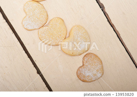 heart shaped shortbread valentine cookies heart shaped shortbread valentine cookies 13953820