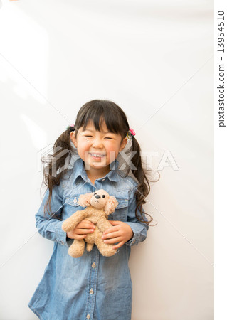 娃娃的女孩 娃娃的女孩 13954510