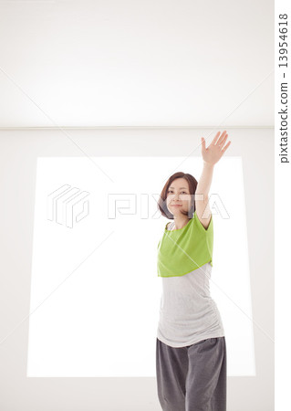 瑜伽姿勢 13954618