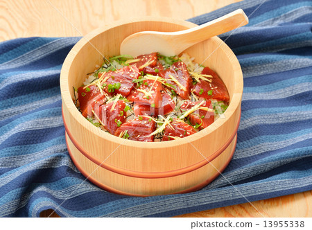 紺野壽司樣式（鰹魚生魚片醬油）圖像。 Hanabe Arrange的原創創意菜。 13955338