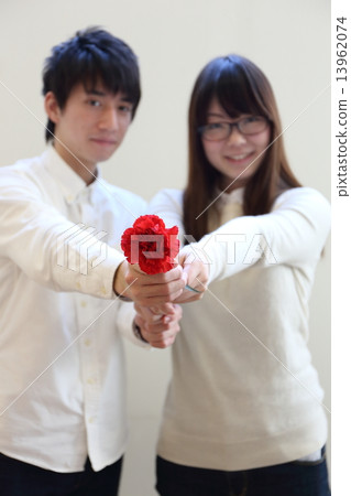 Japanese girls with carnations Japanese girls with carnations 13962074