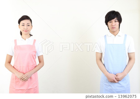 Young men and women who had aprons Young men and women who had aprons 13962075