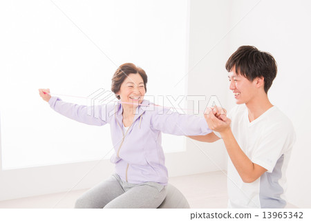 Senior couple image 13965342