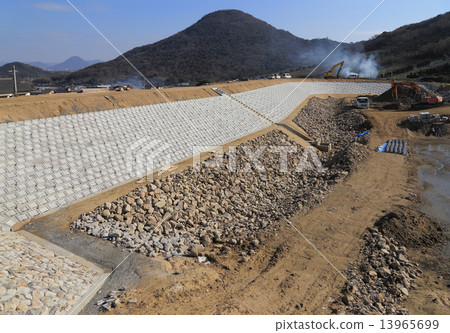 澤士基市Tameike <Tanigawa池塘的(大規模)翻新工程> 澤士基市Tameike <Tanigawa池塘的(大規模)翻新工程> 13965699